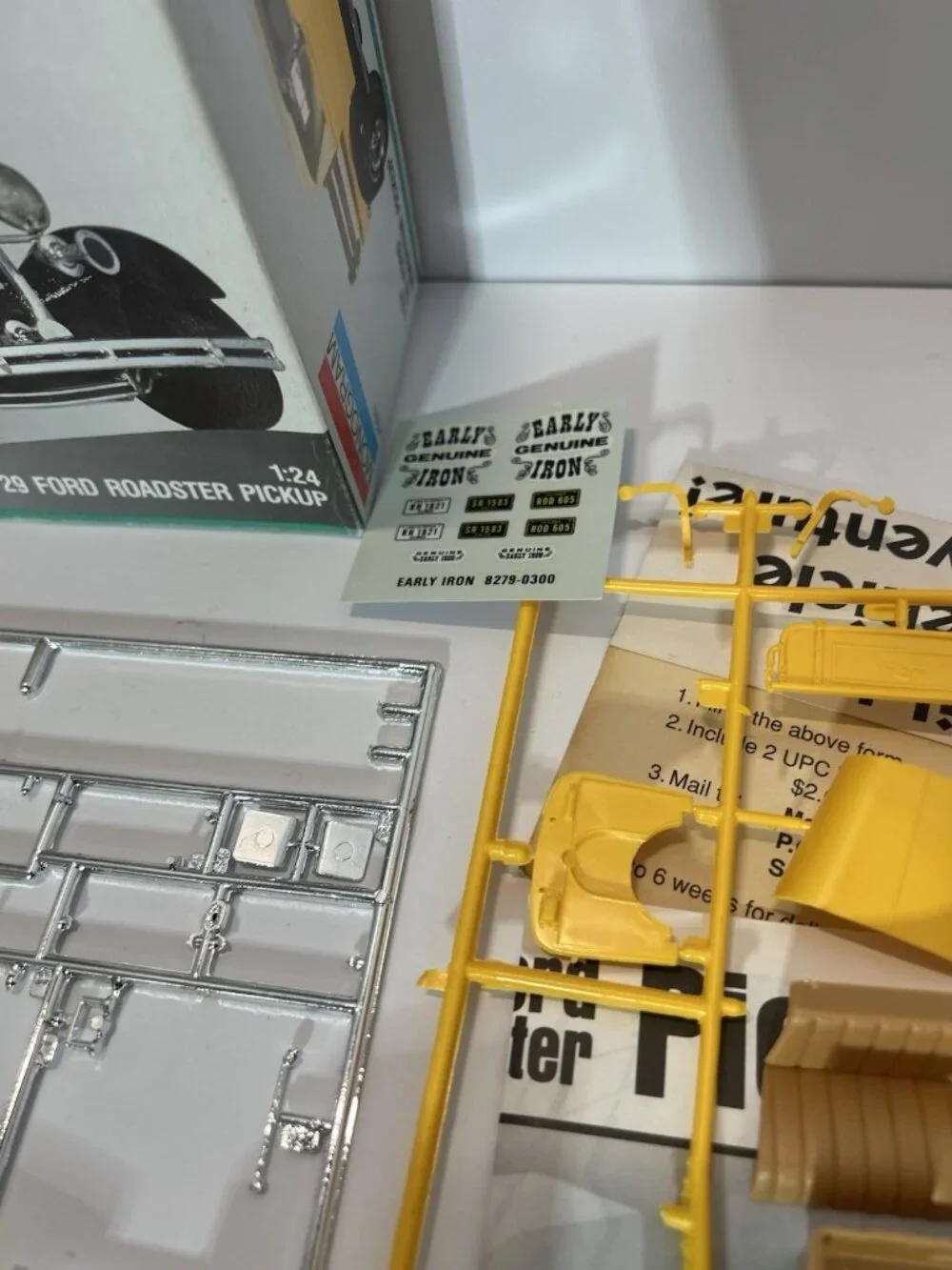MONOGRAM ‘29 FORD ROADSTER PICKUP  # 7555  Open Box Started